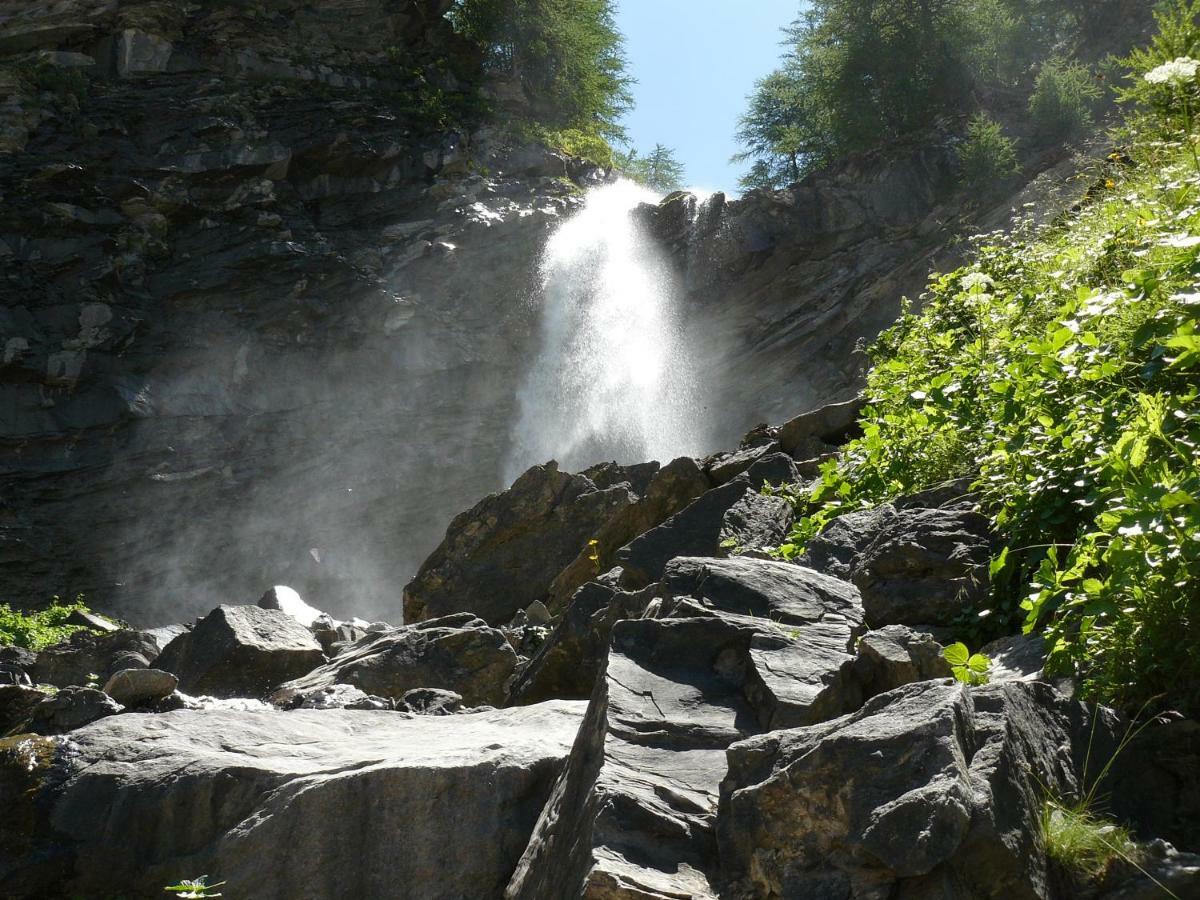 Dans Maison Entre Savines Et Embrun